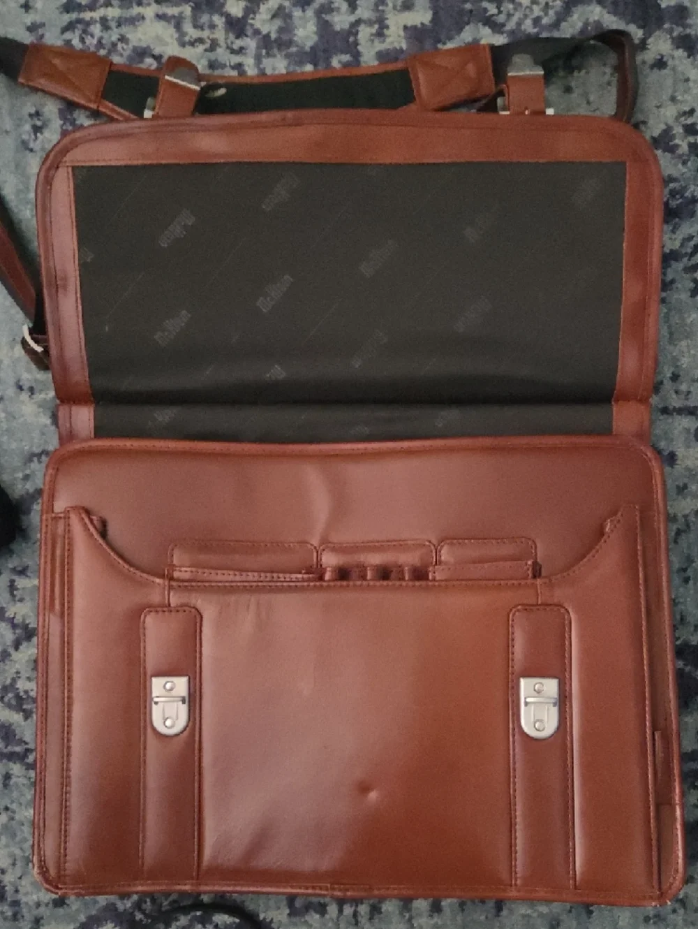 Classic Brown Leather Messenger Briefcase - Men